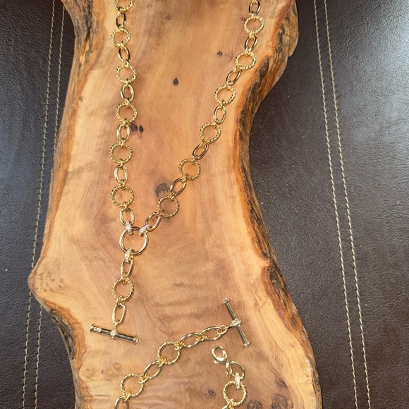 Links That Bind Vintage Gold Chain Necklace and Bracelet Set - Picture 7 of 13